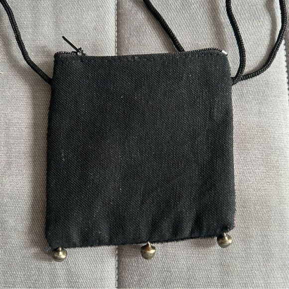 Thai Elephant Card Holder/Coin Purse With Strap - Picture 4 of 5